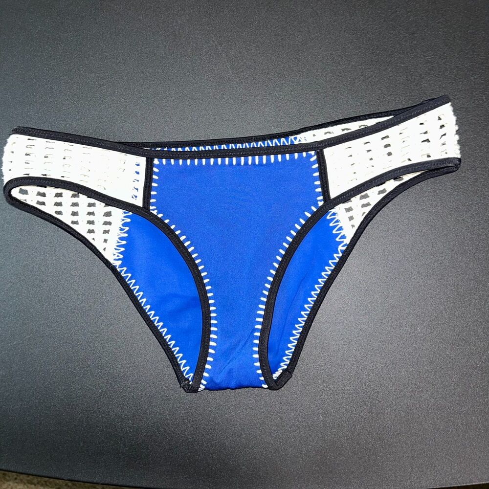 🟢 Victoria’s Secret S Electric Blue Bikini Bottom — White Crochet Strappy Sides